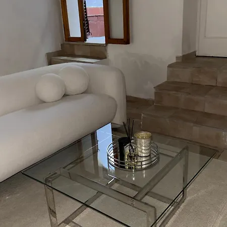Entire Three Bedrooms Townhouse With Terrace In Heart Of Tuscany *
