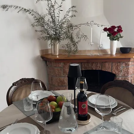 Entire Three Bedrooms Townhouse With Terrace In Heart Of Tuscany Montopoli in Val d'Arno