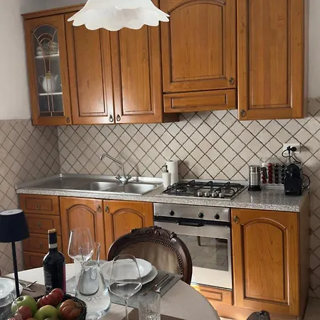 Entire Three Bedrooms Townhouse With Terrace In Heart Of Tuscany