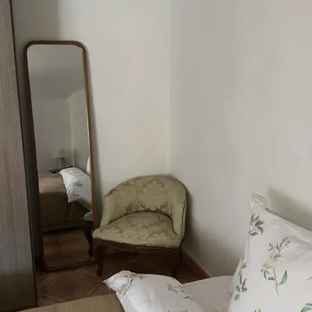 Entire Three Bedrooms Townhouse With Terrace In Heart Of Tuscany