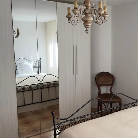 Entire Three Bedrooms Townhouse With Terrace In Heart Of Tuscany Apartment *